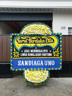 Papan Bunga Duka di Pantoloan Boya