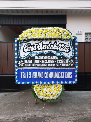 Papan Bunga Duka di Pantoloan Boya